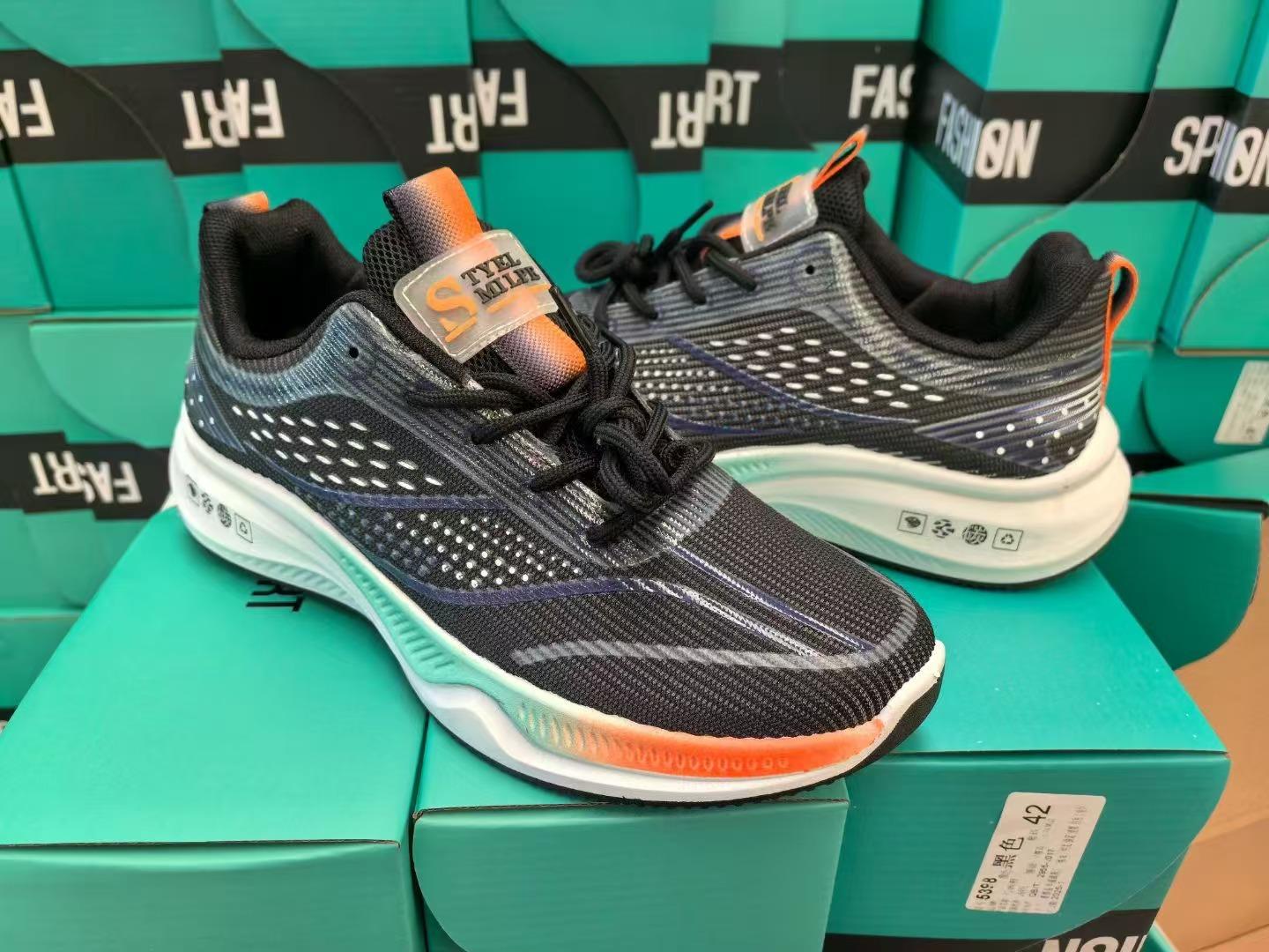 

Весна 2025 спортивная обувь мужская обувь новые сверхлегкие кроссовки для бега мужская повседневная обувь с мягкой подошвой дышащая сетчатая спортивная обувь 39 чёрный