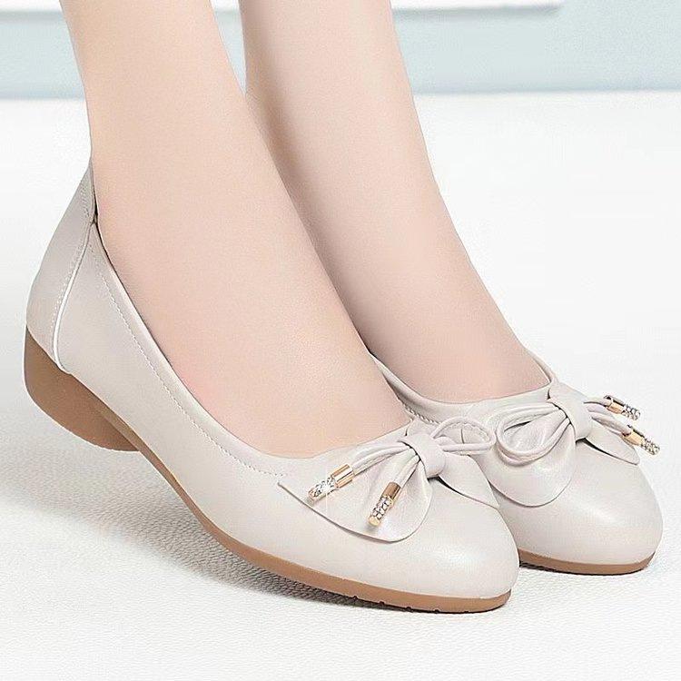 

Мягкая кожа мягкая подошва туфли для мамы новая весна и осень одинарная обувь женская танкетка нескользящая женская обувь работа удобная универсальная повседневная 41