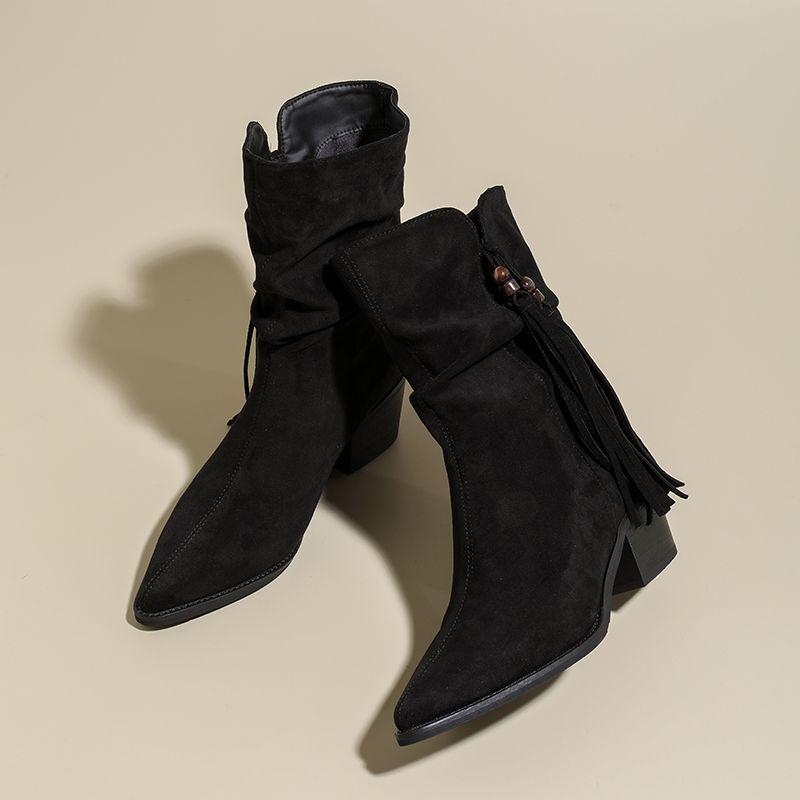 Женские замшевые ковбойские сапоги до середины икры на осеньзиму 2025 года с острым носком массивным каблуком кисточками и присборенным дизайном 35 3920₽