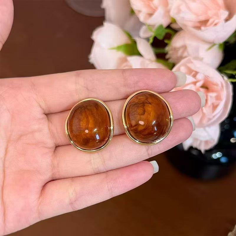 Gradient Amber Maillard Round Stud Earrings for Women - Unique High-End Ear Jewelry