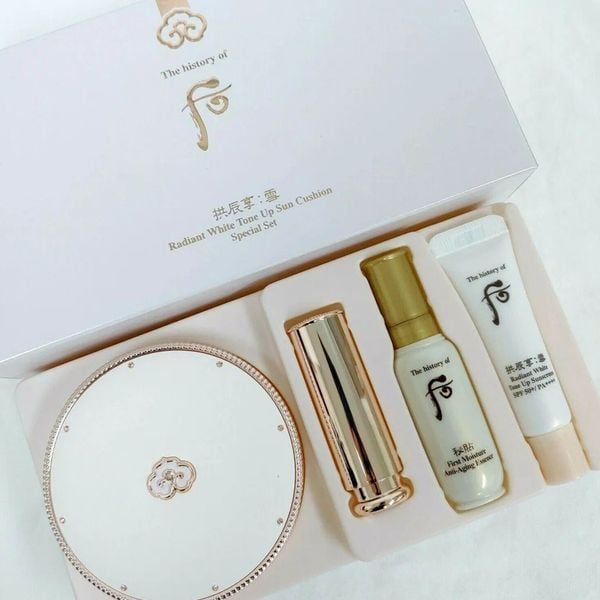 The history of whoo Rozjasňující tónovací sluneční polštářek Speciální sada 4 položky + NÁHODNÝ DÁREK