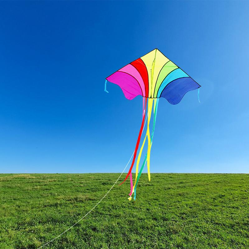 Kolorowy Tęczowy Trójkątny Kreskówkowy Dziecięcy Latawiec Z Długim Ogonem Dobry Do Latania Łatwy