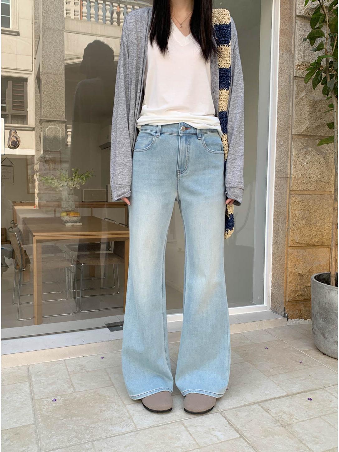 GAGD Milk Mousse Women s High-Waisted Micro-Flare Stretch Slimming Jeans L светло-синий