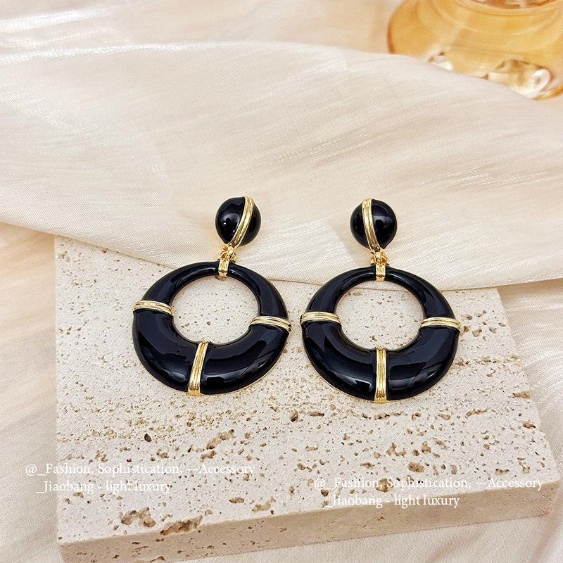 Silver Needle Fashion High-end Sense Diamond-set Black Earrings Niche Versatile Temperament Earrings Light Luxury High-quality Earrings