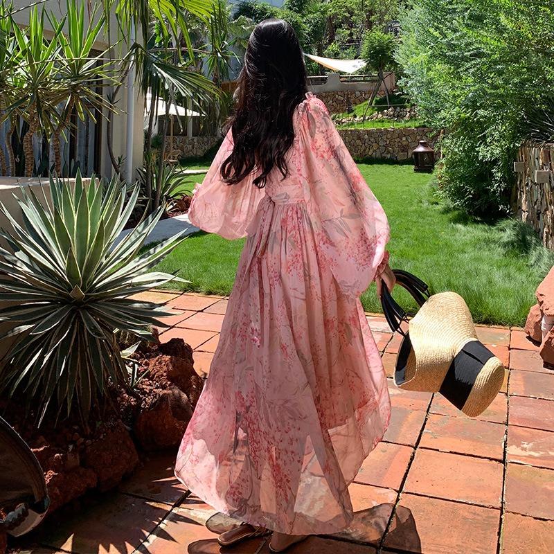 Frühling und Herbst Neujahr Neues Rosa Langarm Blumenkragen Kleid Taille Laternenärmel Urlaubs Strandkleid