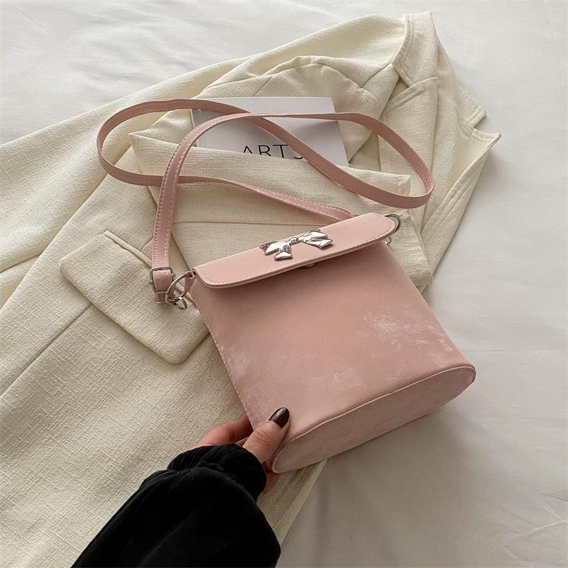 High Value Messenger Bag Summer Bow Decoration Fashion Design Shoulder Underarm Bag Bucket Bag