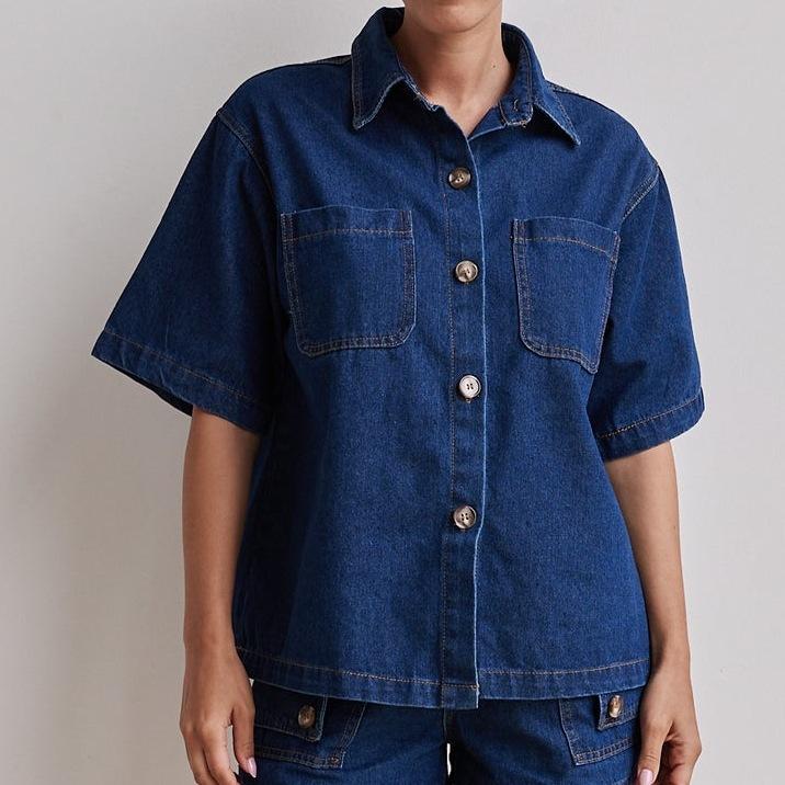 Summer Women's Casual Retro Loose-fitting Shirt and Denim Shorts Set for Street Style with A Unique Touch