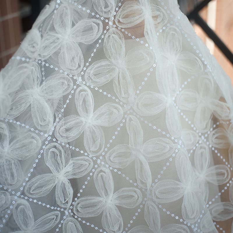 Three-Dimensional Petals White Lace Embroidery Cloth Diy Clothing Wedding Fabric Women'S Bag Tablecloth Decorative Sewing Embroidery Cloth