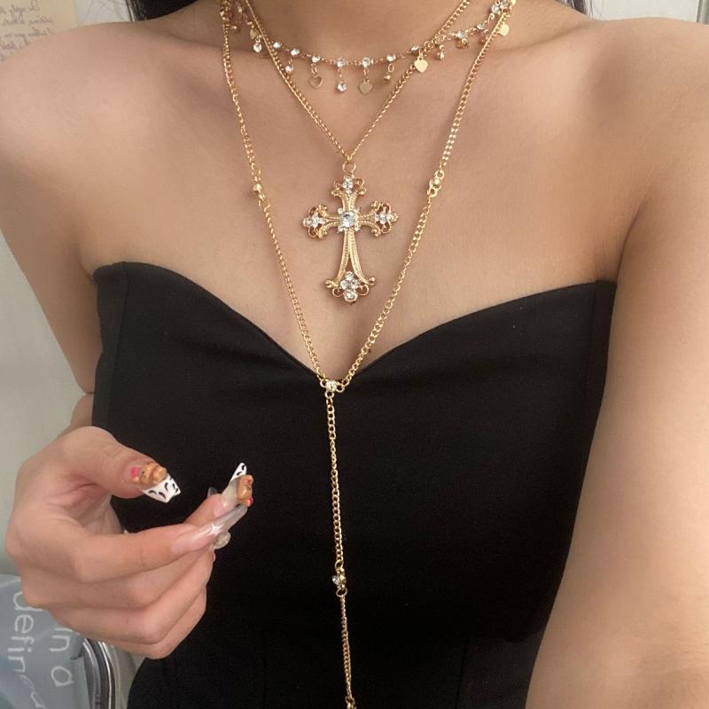 Luxury Vintage Chain Imitation Pearl Chain Necklace For Women Punk Cross Pendant Choker
