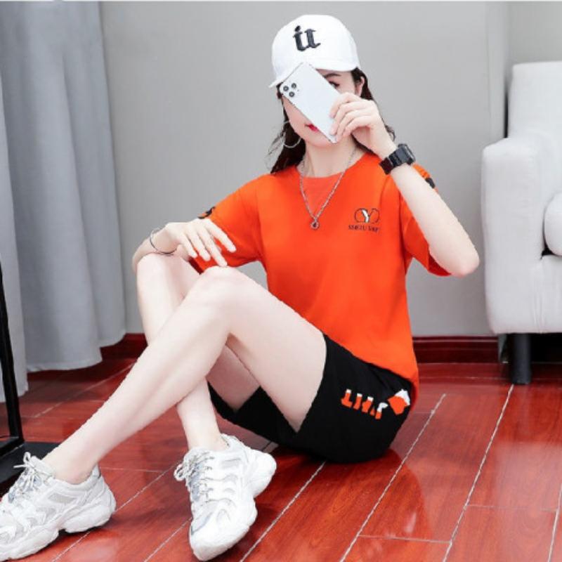 

Лето и корейская женская мода Спортивная одежда Новый повседневный костюм Женский большой размер Футболка с коротким рукавом и шорты Комплект из двух предметов 4XL чёрный