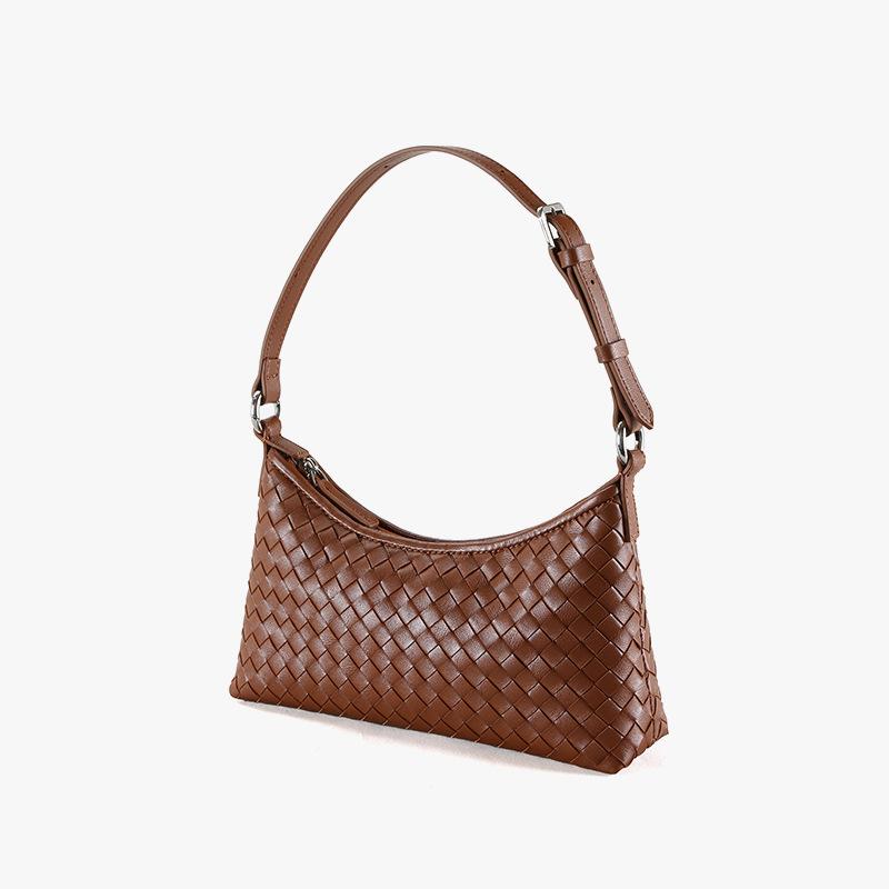 Retro handmade sheepskin woven bag women's bag winter high-end trend leather women's bag Guangzhou luggage