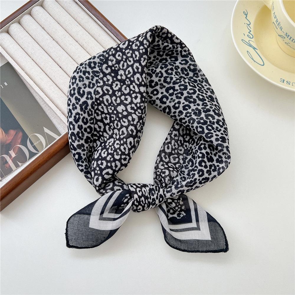 55 Leopard Print Cotton And Linen Silk Scarf Women'S Small Square Scarf Neck Protection Headscarf Decorative Scarf Fashionable Foreign Style Scarf
