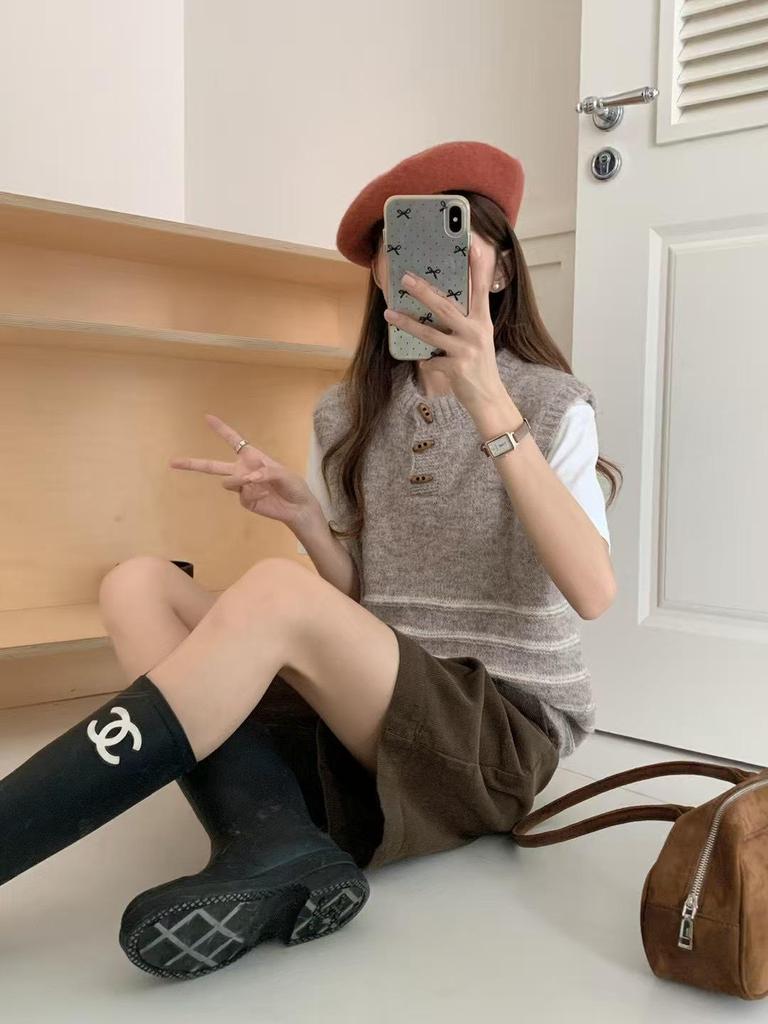 2025 Korean Retro Stripe Knit Vest with Horn Buttons - Women's Sleeveless Round Neck Sweater