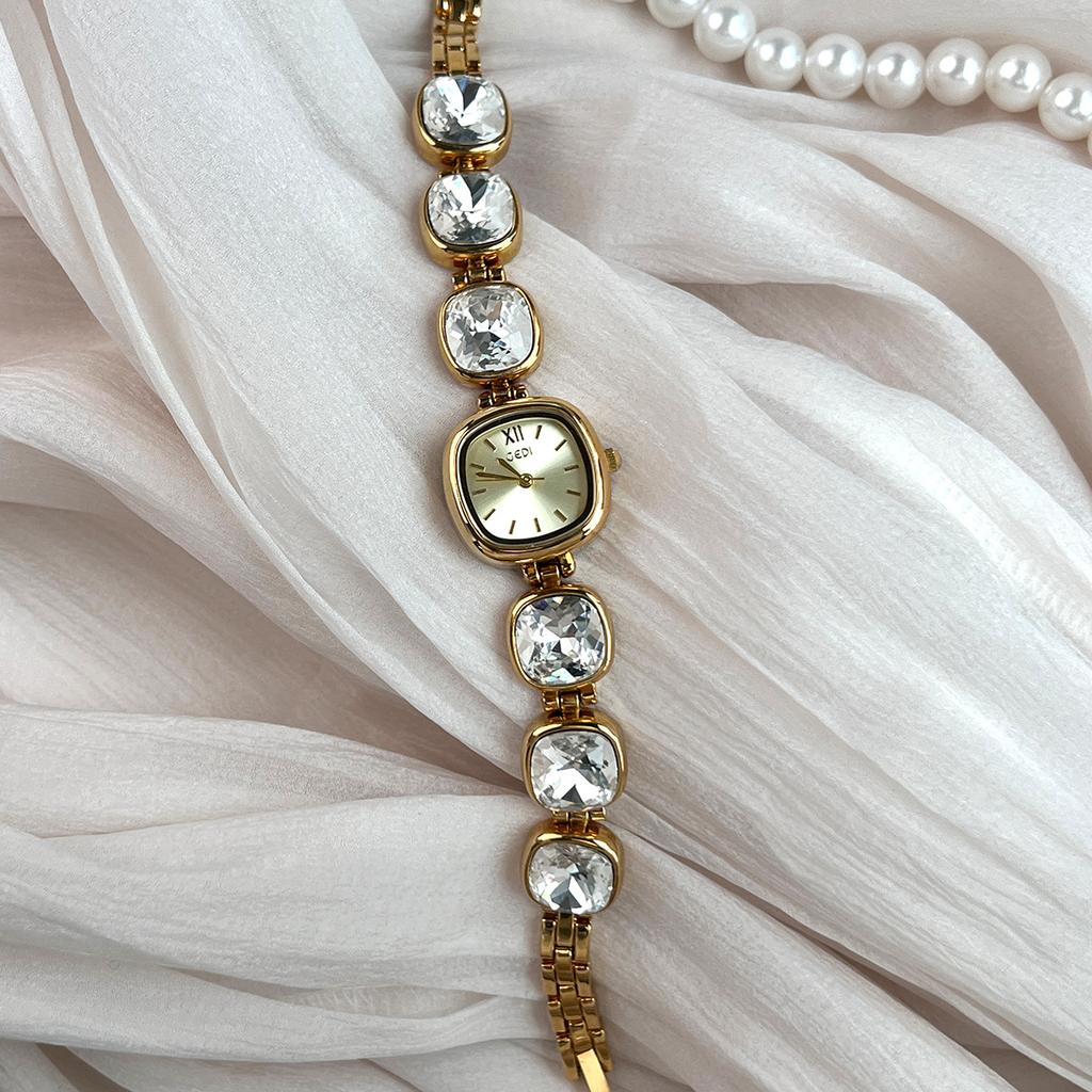Watch Women'S Light Luxury Niche Diamond-Encrusted Chain Belt Exquisite Fashion Small High-End Quartz Watch