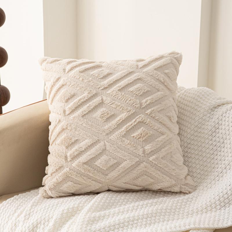 2pcs Modern Plush Faux Fleece Velvet Throw Pillow Covers - Cream & Beige Geometric Pattern, Soft & Luxurious Decorative Cushion Covers for Sofa