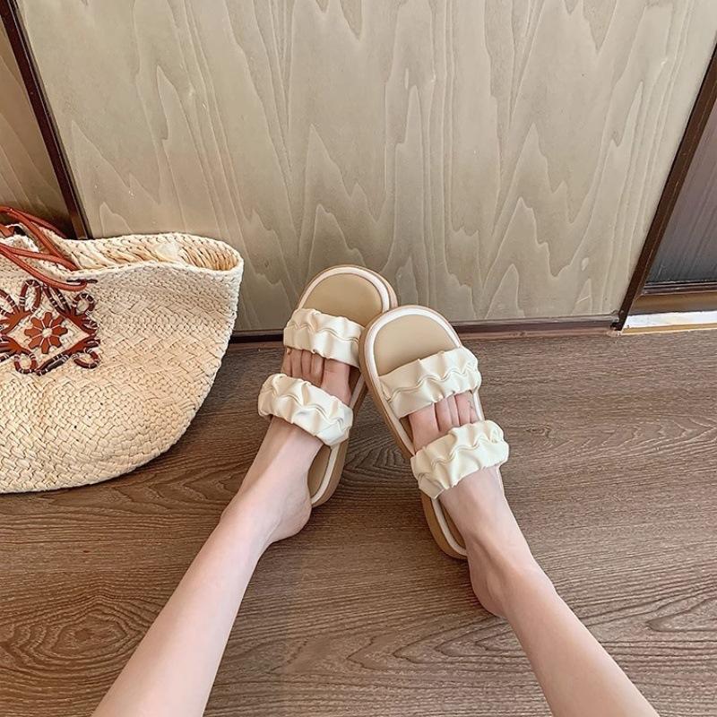 

[] Two versions~ Super soft waxy cross with thick-bottomed beach slippers for women s sandals to wear outside summer 40