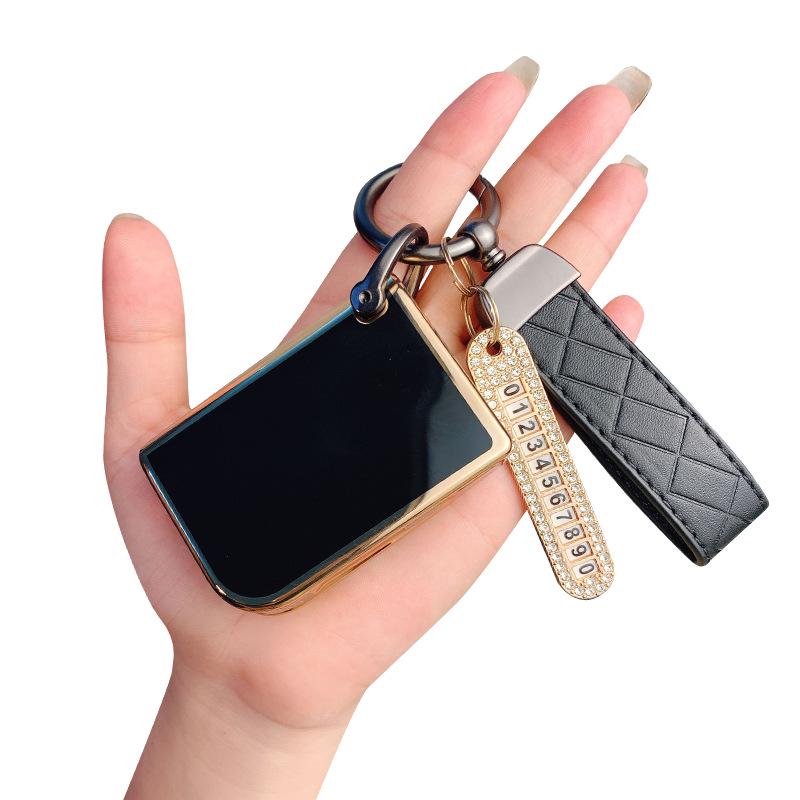 Lynk & Co 06 Key Case 2023: Limited Edition, New Model, Unisex Car Bag with Cute Buckle Shell.