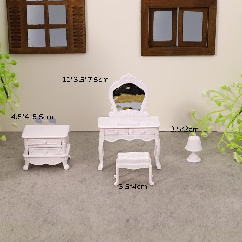 Mini Dollhouse Bedroom Set: Dressing Table, Bedside Table & Vanity for Children's Pretend Play