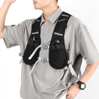 Multi-Pocket Running Vest Breathable Cycling Vest with Phone Holder Reflective Design Mesh Vest with Adjustable Straps for Running Cycling Marathons