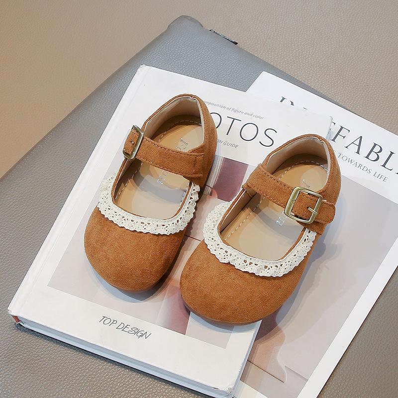 

Девочки Мокасины Кружево Милые Детские Туфли Принцессы Нескользящая Мягкая Подошва 2025 Новые Детские Балетки Кожа Пу Застежка-липучка Инс Модные 22 хаки