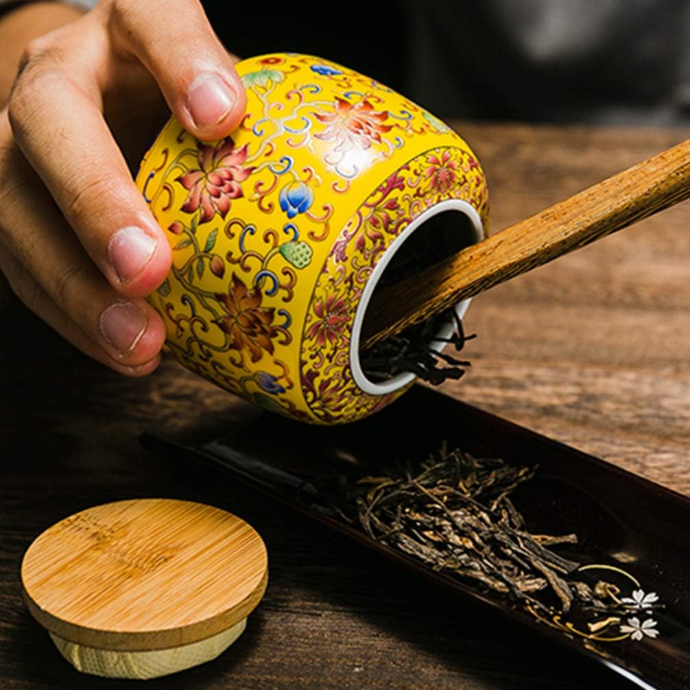 Ceramic Tea Canister with Airtight Wood Lid Vintage Chinese Style Tea Storage Jars Traditional Tea Tins Cans Tea 230ML for Kitchen Spice Tea Coffee
