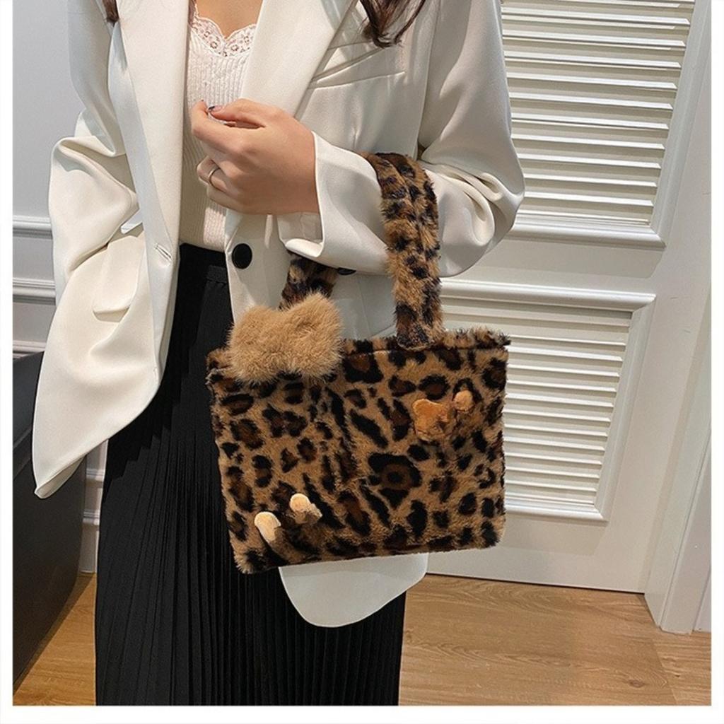 Sac bandoulière léopard, Chat fille décontractée, Sac bandoulière automne fourrure, Sac à main