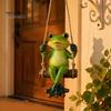 Langlebige Kunstharz-Dekoration Gartenschaukel Frosch-Statue, Hängendes Ornament, Skurrile Außenbaumskulptur Niedliche Figur für Veranda Hof Balkon