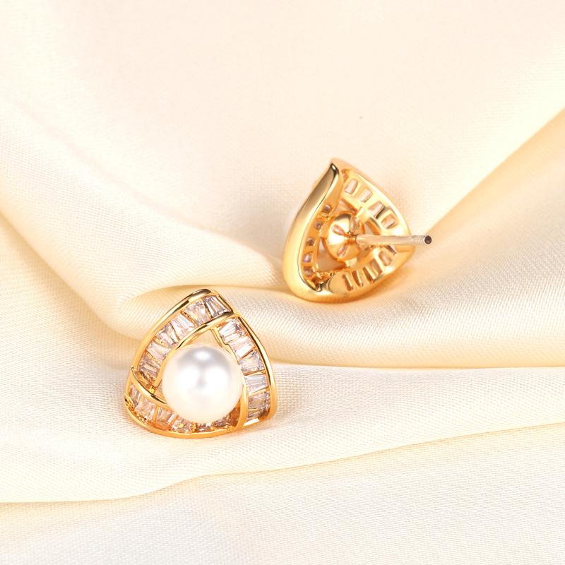 Japanese and Korean Full Diamond Triangular Pearl Stud Earrings French Earrings Ear Jewelry