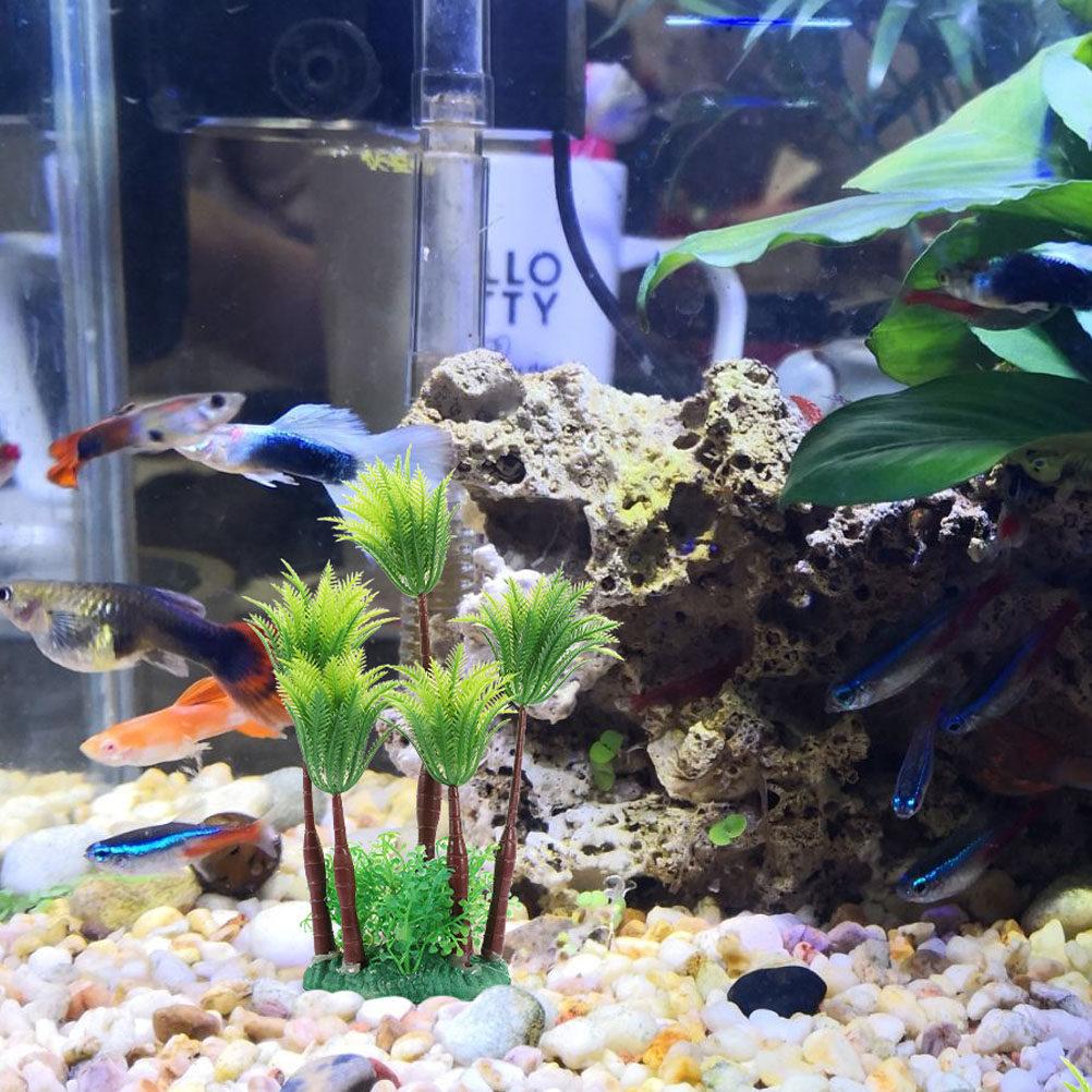 2Pcs Vivid Plastic Aquarium Plants Lifelike Water Grass for Fish Tank Decor Natural Hideout Play Environment Safe Soft Material