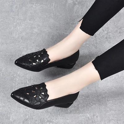  Women Cute Pointed Toe Black Leather Floral Hollow Out Square Heel Shoes Lady Classic Hotel Work Office Shoes Ab779