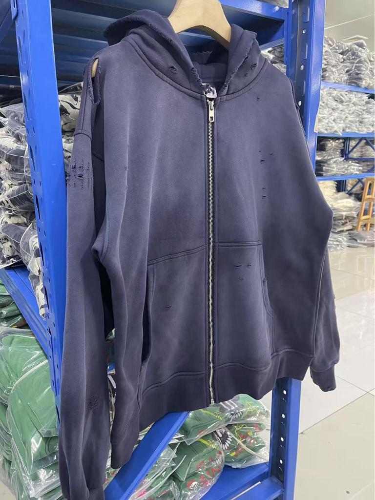 Vintage Distressed Spray-Painted Unisex Hoodie - Retro Loose-Fit