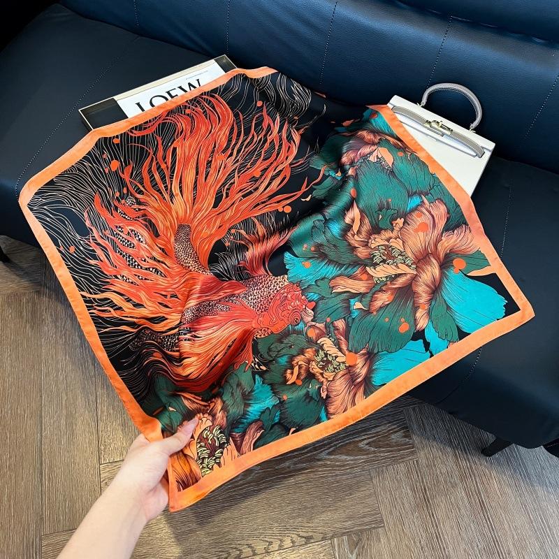 New silk scarf women's fashion versatile high-end small square scarf Korean version neck protection scarf spring and autumn retro scarf binding bag
