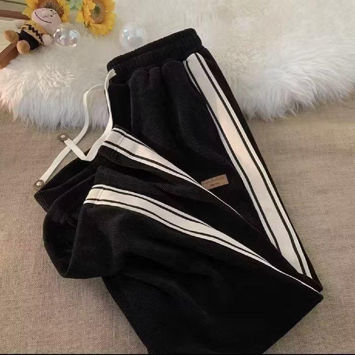 Men's Loose-Fit Corduroy Wide-Leg Pants for Spring & Autumn