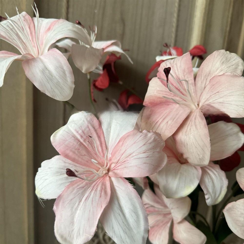 White Artificial Lily Flowers 5-head Simulation Decorative Bouquet  Indoor Decoration