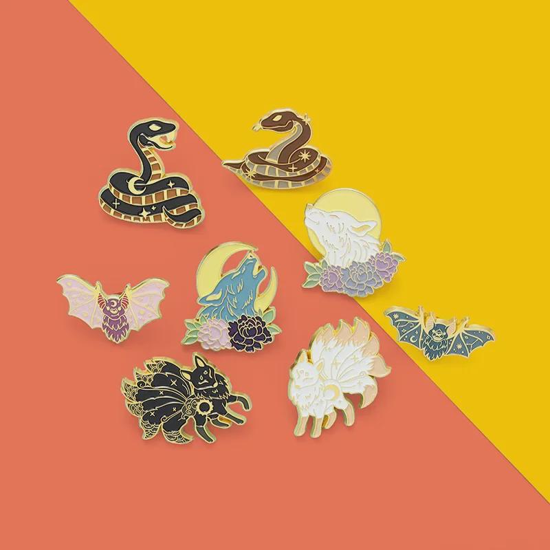 Hot-Selling Animal Brooch: Nine-Tailed Fox, Snake, Bat Design
