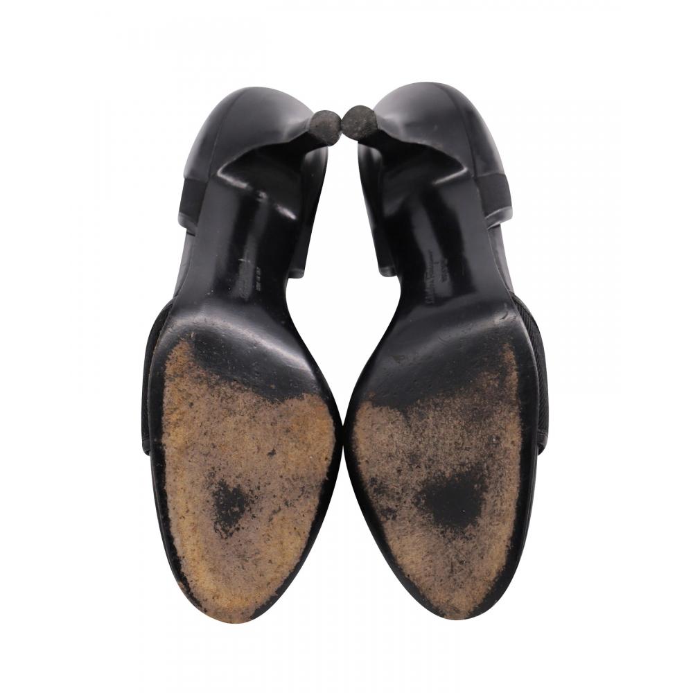 Salvatore Ferragamo Open Toe Mid Heel Pumps In Black Leather Black