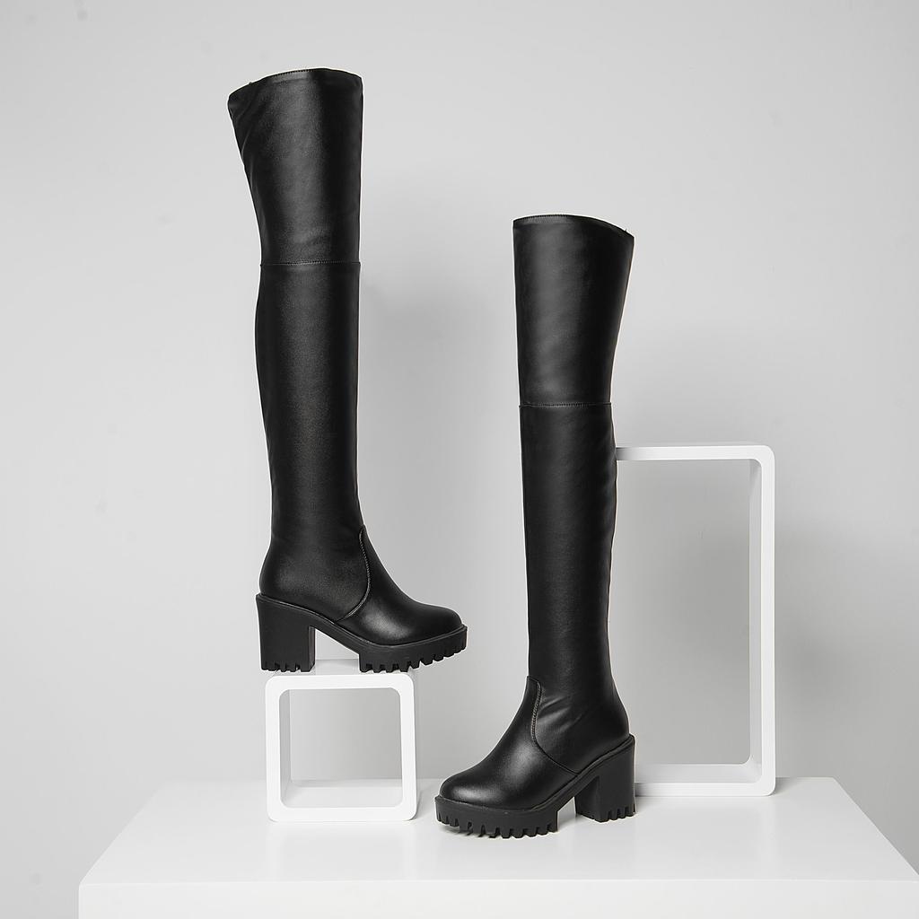 Q/Høyhælte støvler for kvinner, høst og vinter nye ensfargede overdimensjonerte motorsykkelstøvler