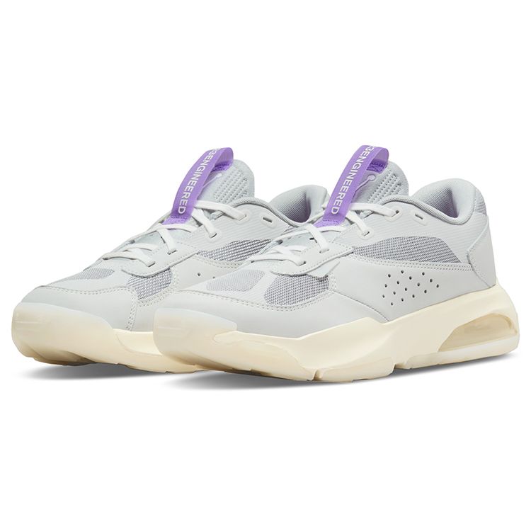 Air Jordan Air 200E Gri Lapte de Cocos Violet Adidași Bărbați Alb Summit Gri Fumuriu Deschis Fructe de Pădure Sălbatice DC9836-110