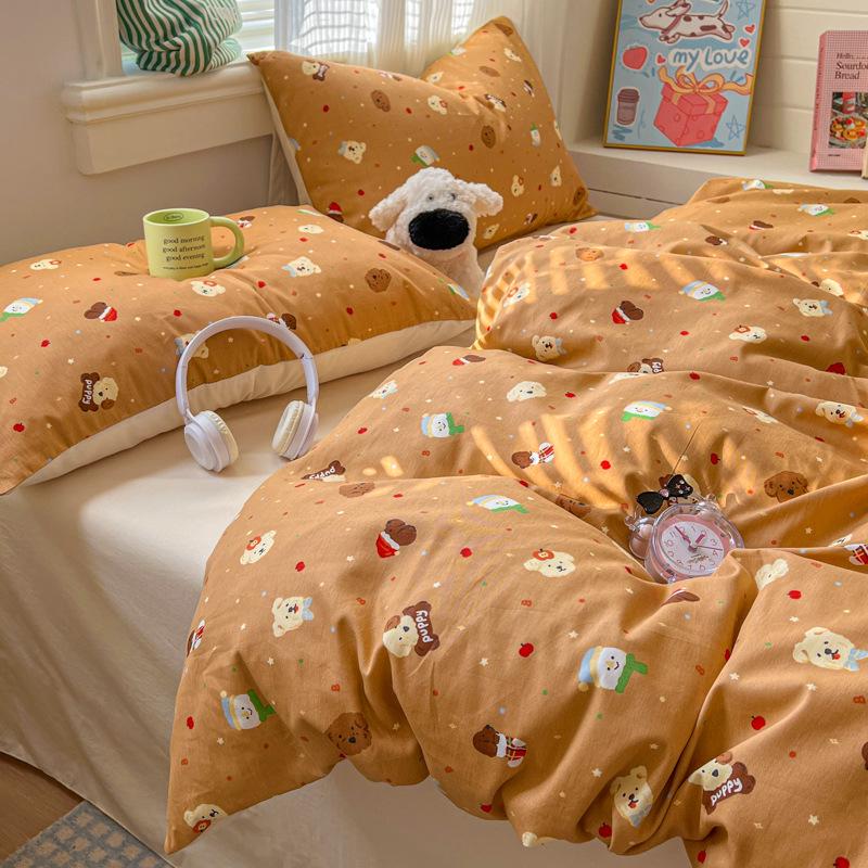 Cotton Four-Piece Bedding Set - Student Dormitory Version A: 100% Xinjiang Cotton, Version B: Traditional Water-Washed Sheets & Duvet Covers.