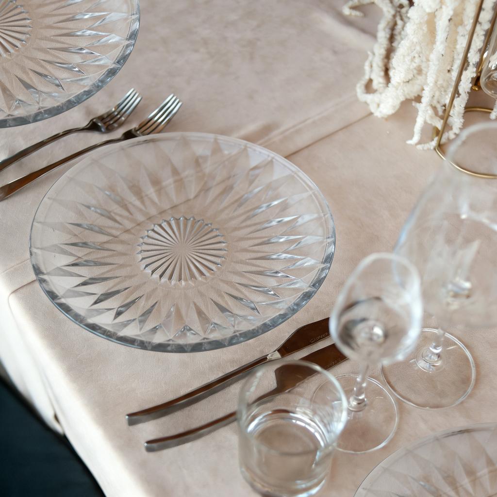 6 Pack Clear Glass Plates 6 Inch Round Transparent Small Glass Salad Plates Lead-Free Dinner Plates Set Small Heavy Duty Crystal