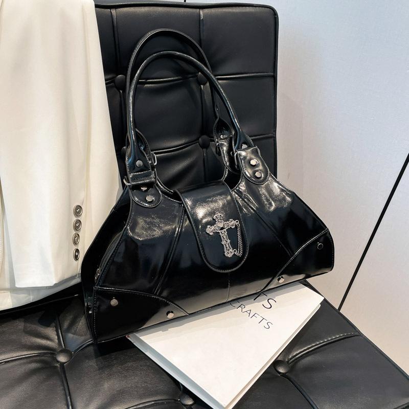 

New Locomotive Style Spice Girl Underarm Bag Stylish and Simple Large Capacity Portable Tote Bag Commuter Oblique Span Bag чорний