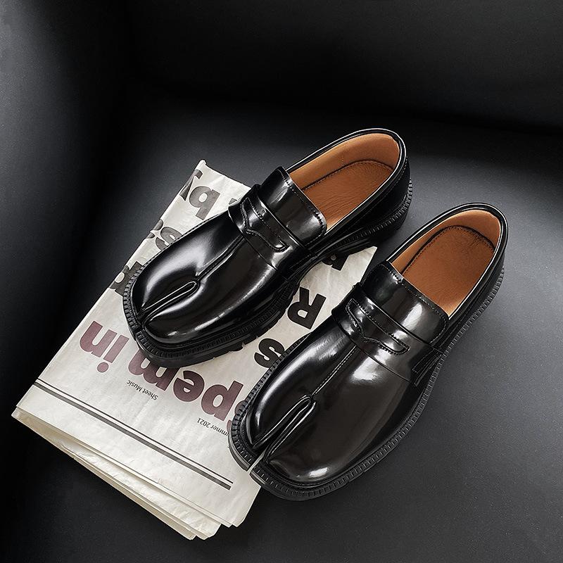 Split Toe Shoes Tabi Shoes Loafer for Men and Women Split Toe Thick Sole Casual Genuine Leather Shoes