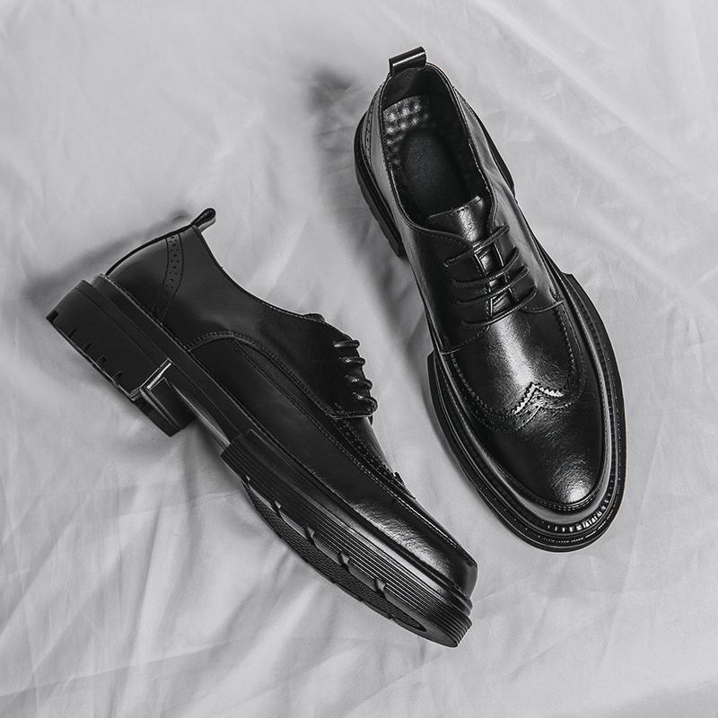 Herr Svarta Casual Brogues Läderskor Business Slip-on Skor Komfort Mode Kontorsskor för Män Zapatos De Hombre