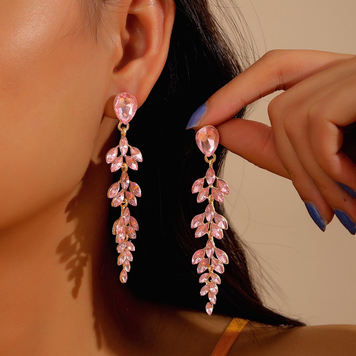 

Модні сережки-краплі для жіночих прикрас рожевий