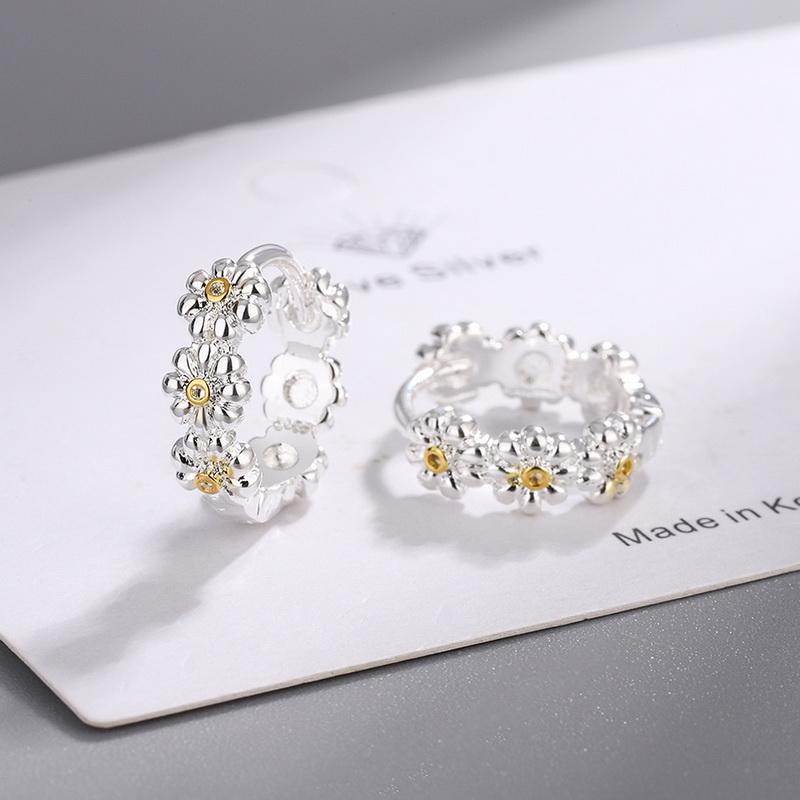Koreanischer Stil Kleine Frische Gänseblümchen Ohrstecker für Damen Elegante Süße Niedliche Blumen Ohrstecker Hochzeitsparty Schmuck Geschenk