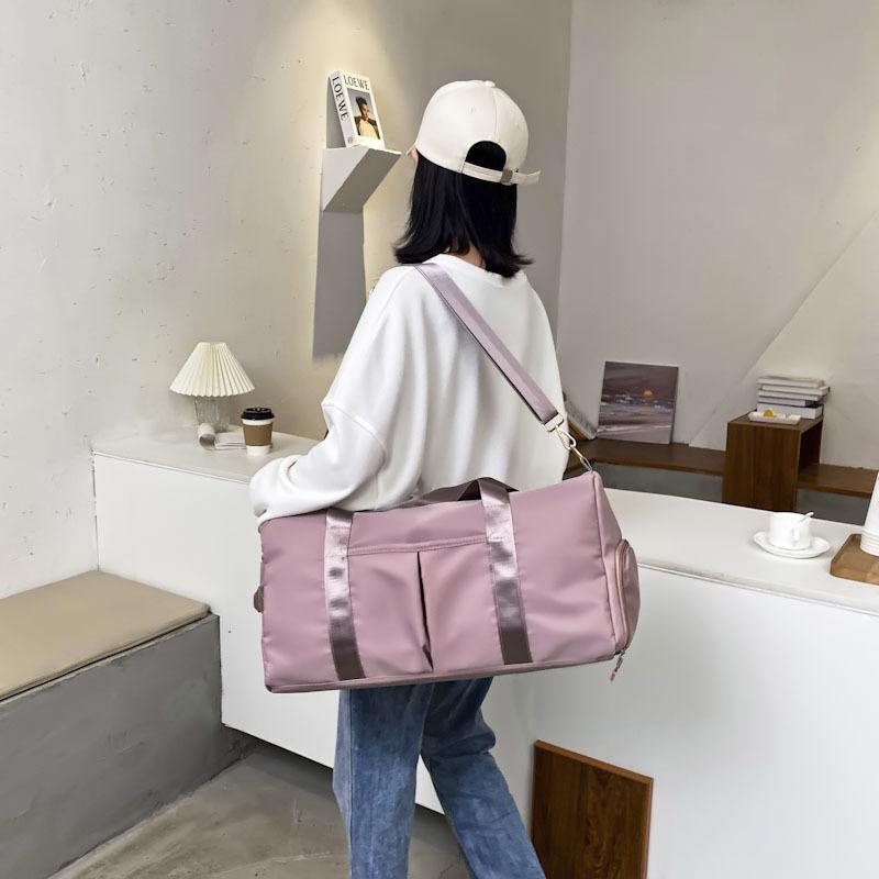 Travel fitness bag new simple travel anti-splashing fabric dry and wet separation shoulder messenger bag