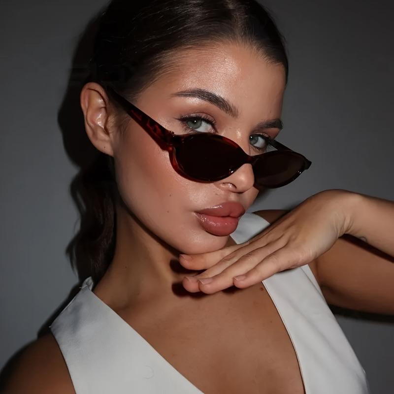 

1pc Women S Fashion Oval Frame Fashion Glasses Black Rimless Design Lightweight Stylish for Casual Attire