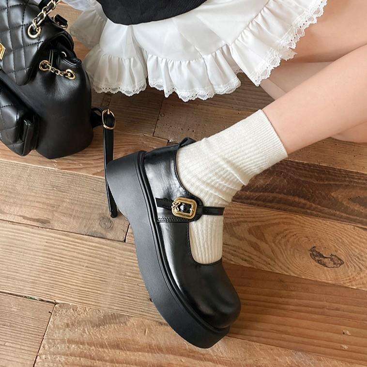 Black retro round head platform small leather shoes women's 2025 new spring and autumn with skirt French heightening Mary Jane single shoes