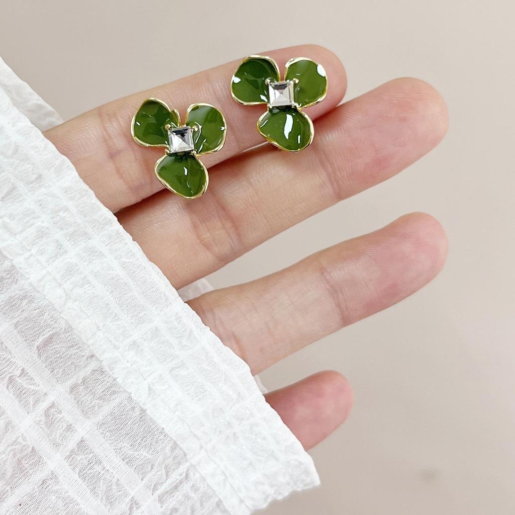 Kamelie Mückenspirale Halter Perlenblume Retro Ohrclips Ohrringe - Kein Piercing erforderlich