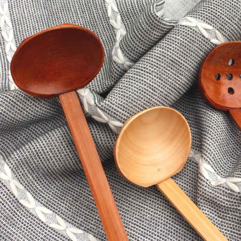 Nanmu Bamboo Handle Hot Pot & Ramen Serving Spoon with Tortoise Shell Design Old Lacquer Spoon 21.5*7.2cm